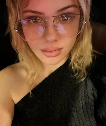 Здесь ты найдешь все, о чем мечтал. 💋
Мои услуги находятся на высшем уровне: классический секс, глубокий минет, куннилингус, стриптиз и многое другое. Я подарю тебе нежность и ласку, которые ты так давно искал.
Возможности меня удивить безграничны: ролевые игры, фетиш, легкая доминация. Я открыта для экспериментов и готова реализовать все твои фантазии.
Мои отзывы говорят сами за себя: гостей моего мира радуют мои нежные руки, умелый губки и завораживающий танец страсти.
Фото проверены и актуальны, не теряй время на поиски – лучшее уже здесь. Встретимся в моей уютной квартире, где тебя ждет атмосфера релакса и наслаждения. 💫💕
Хочешь расслабиться и забыть о всех проблемах? Тогда добро пожаловать в мир удовольствия со мной, твоей неповторимой индивидуалкой из Москвы. Обещаю, ты не пожалеешь! 💘👄 Маргоша